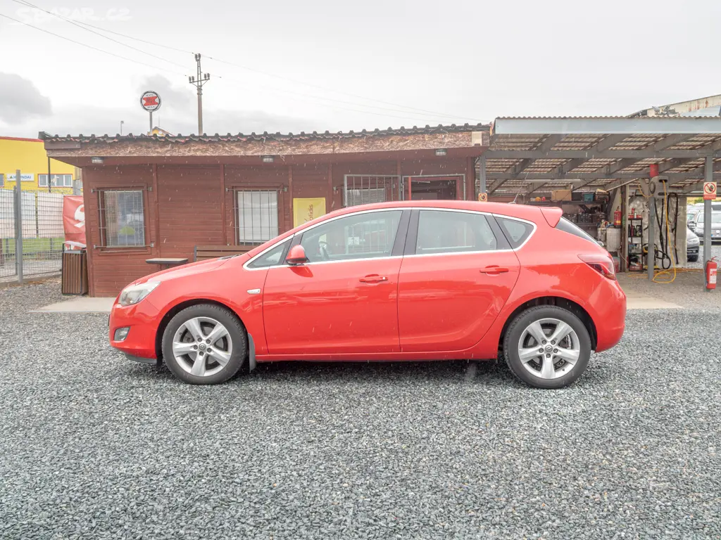 Opel Astra 1.7D 81KW 2x KOLA